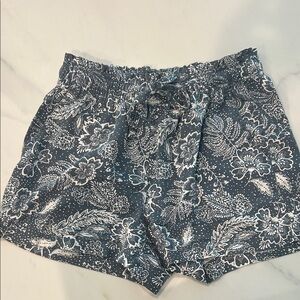 Joie High Waist Floral Print Shorts - Gray and White Size medium